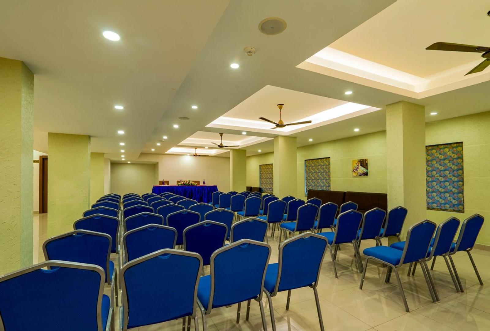Hotel Malika Residency Ettumanoor Zewnętrze zdjęcie